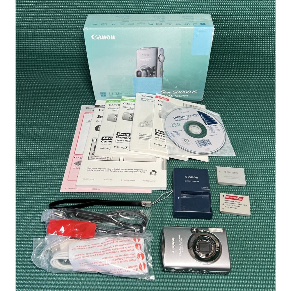 Canon PowerShot SD800 IS Elph Digital Camera w/ Box - Charger - 2 Batteries